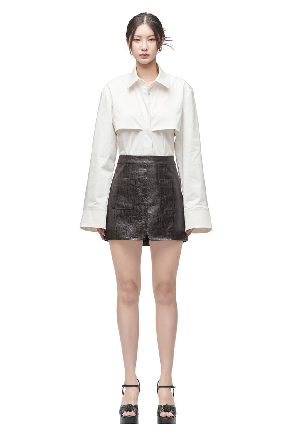 LOW-RISE FAUX LEATHER MINI SKIRT (BROWN)